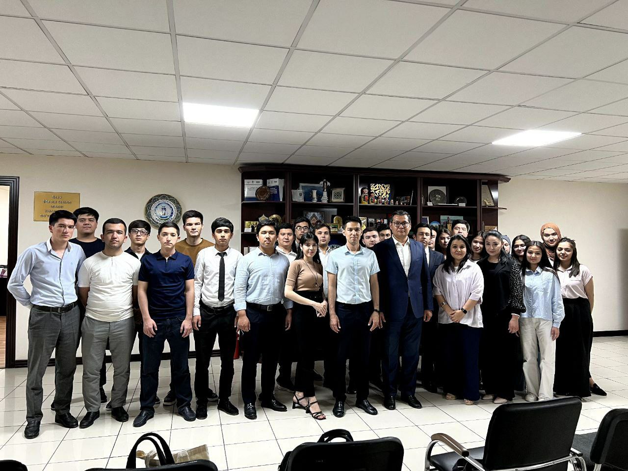 Members of the Ombudsman Club at the University of World Economy and Diplomacy familiarized themselves with the institution’s activities