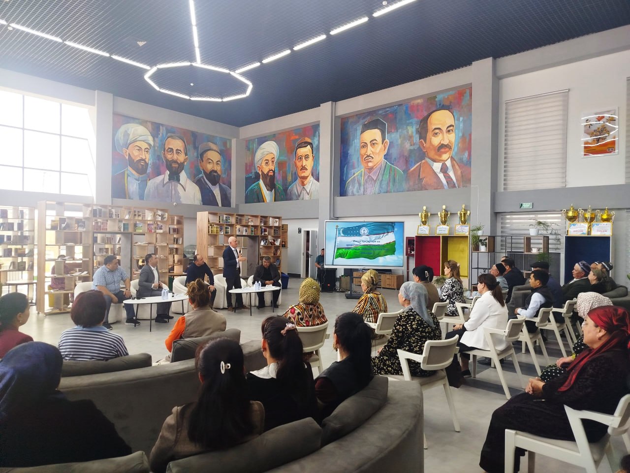 Open Dialogue, Medical Screening, and Job Fair Held in Navoi Region under the “Ombudsman School” Initiative