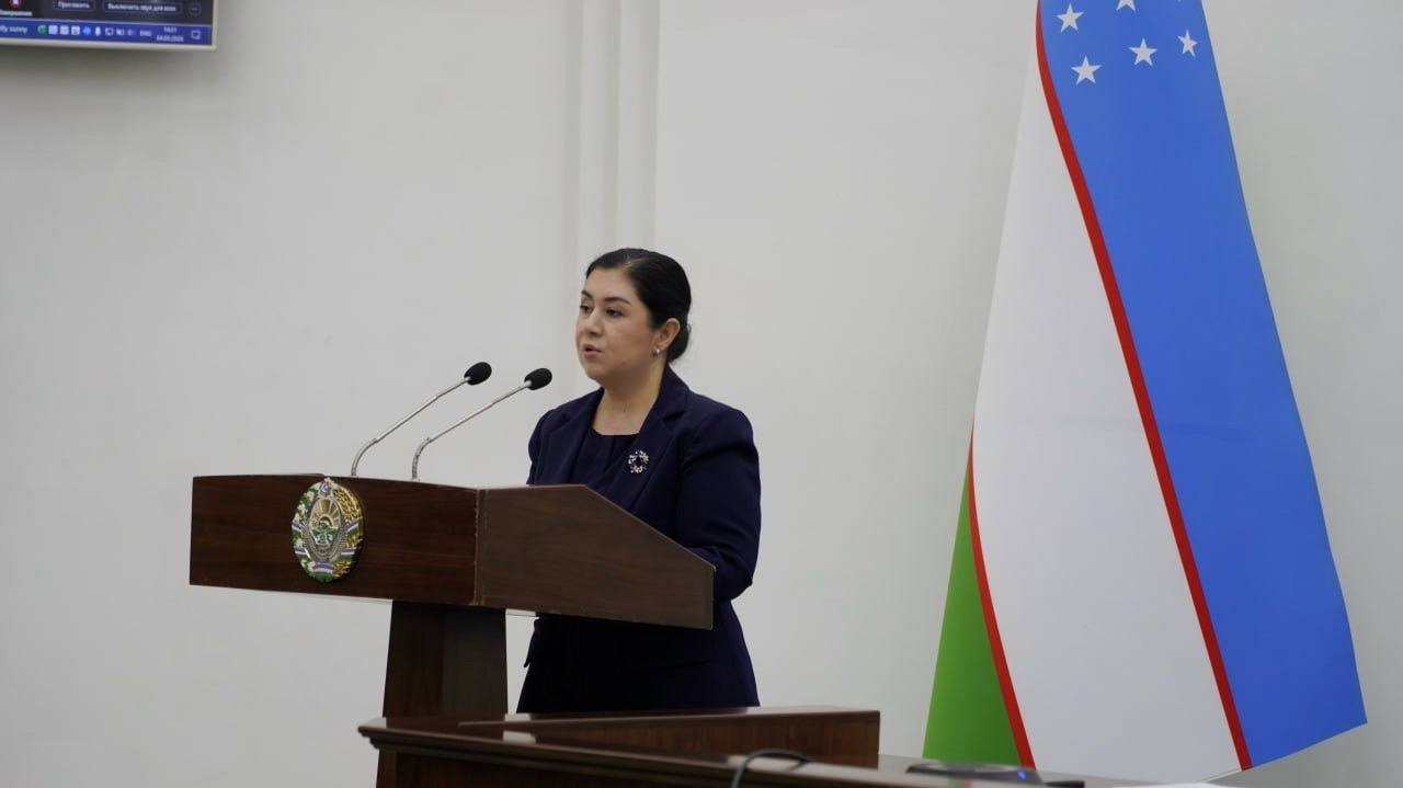 Navoiyda odam savdosiga qarshi kurashish va munosib mehnat masalalari muhokama qilindi